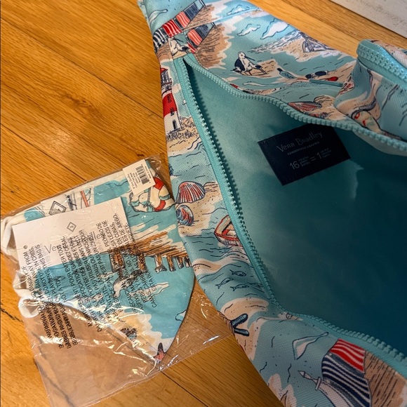 Vera Bradley Reactive Sling Backpack NWT in beach toile - Picture 8 of 10